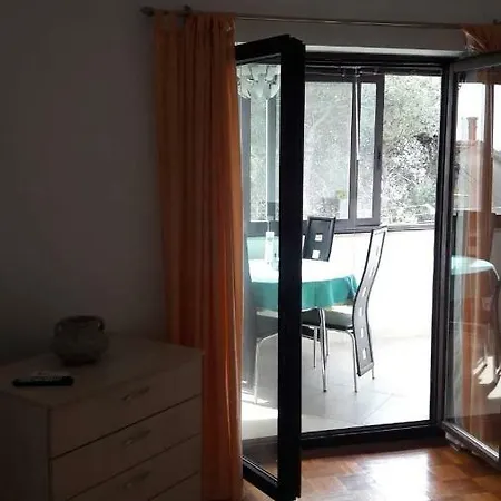 公寓 Veli Mul Kožino
